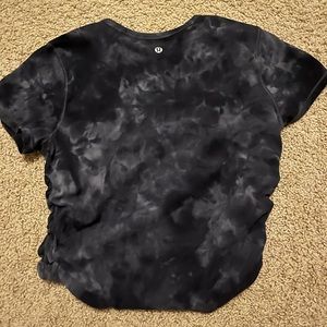 Lululemon cropped top
Size 4
Color: marbled black and grey